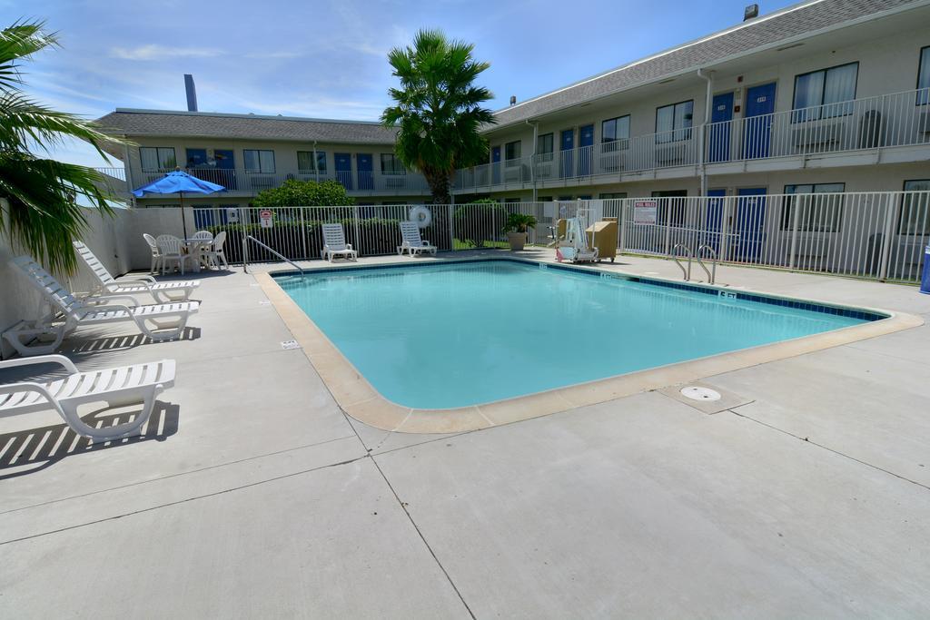 Motel 6-Galveston, Tx Экстерьер фото